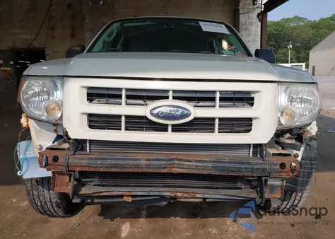 2009 Ford Escape Limited z USA, uszkodzony, nr VIN 1FMCU59339KC38272